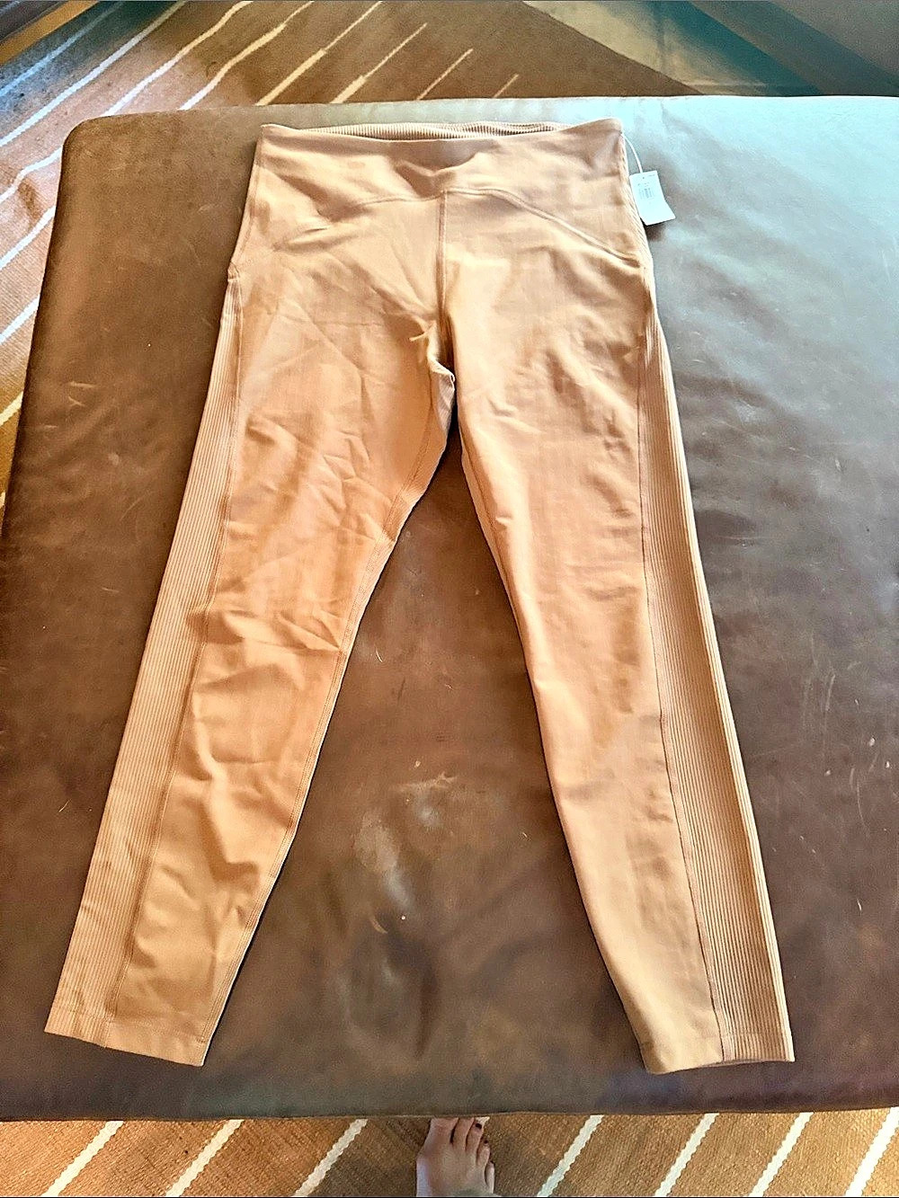 Old Navy Powersoft Go-Dry leggings Striped Athletic Leggings in Brown Large NWT